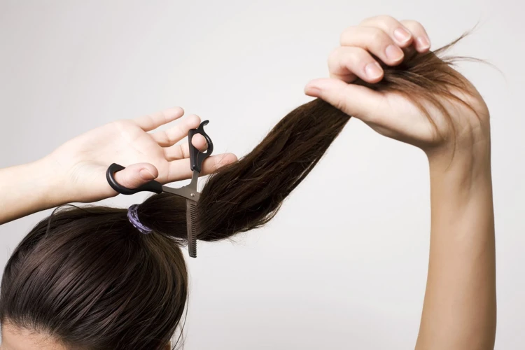 Interpretação De Sonhar Com Corte De Cabelo Curto