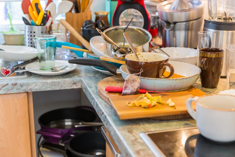 Sonhar Com Cozinha Bagunçada: Interpretações