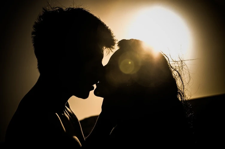 Sonhar Que Beija Uma Colega: O Que Significa?